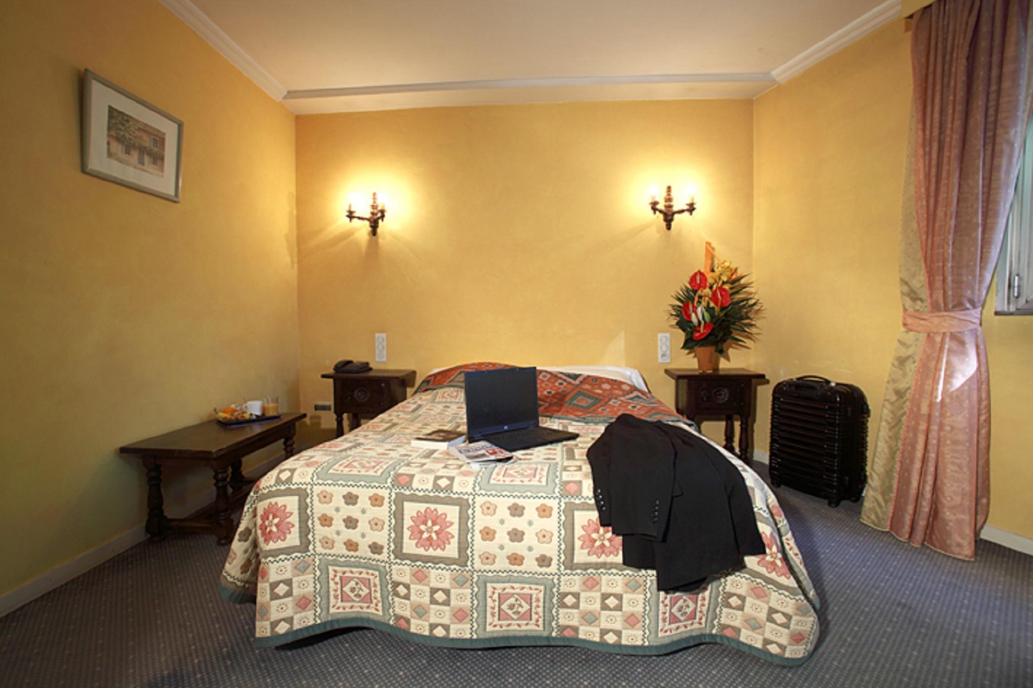 Dali - Restaurant Hotel